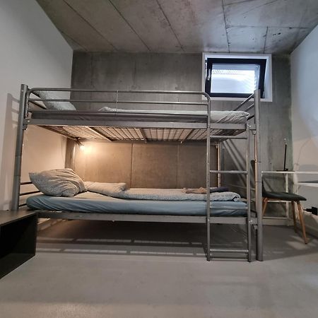 Industrialna Piwnica Hostel Gdansk Oda fotoğraf