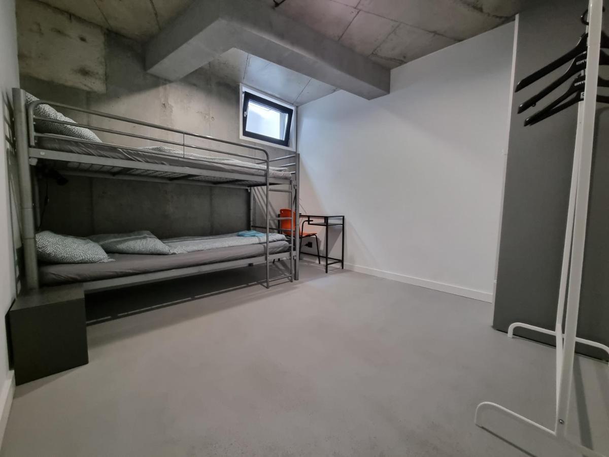 Industrialna Piwnica Hostel Gdansk Dış mekan fotoğraf