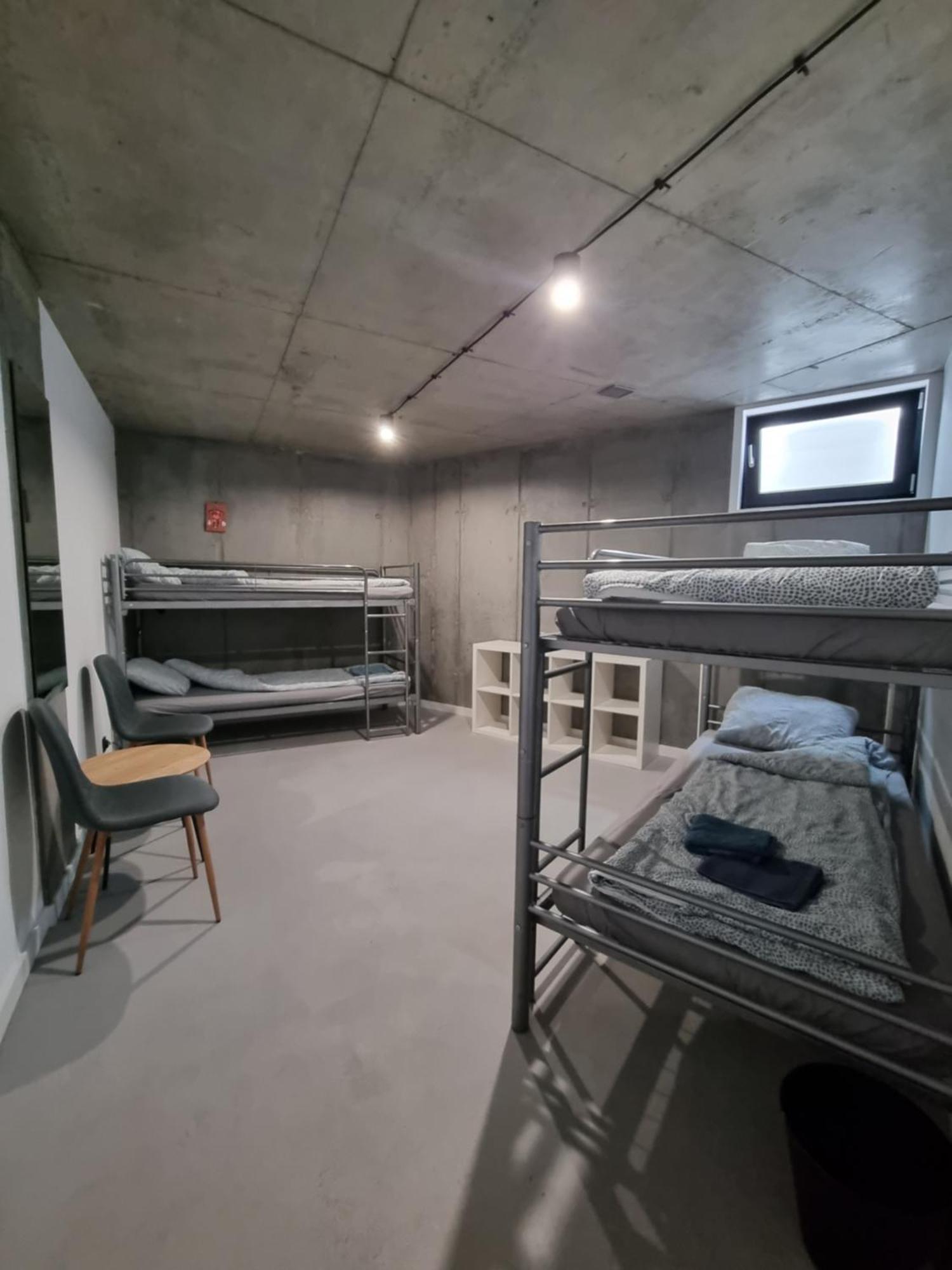 Industrialna Piwnica Hostel Gdansk Dış mekan fotoğraf